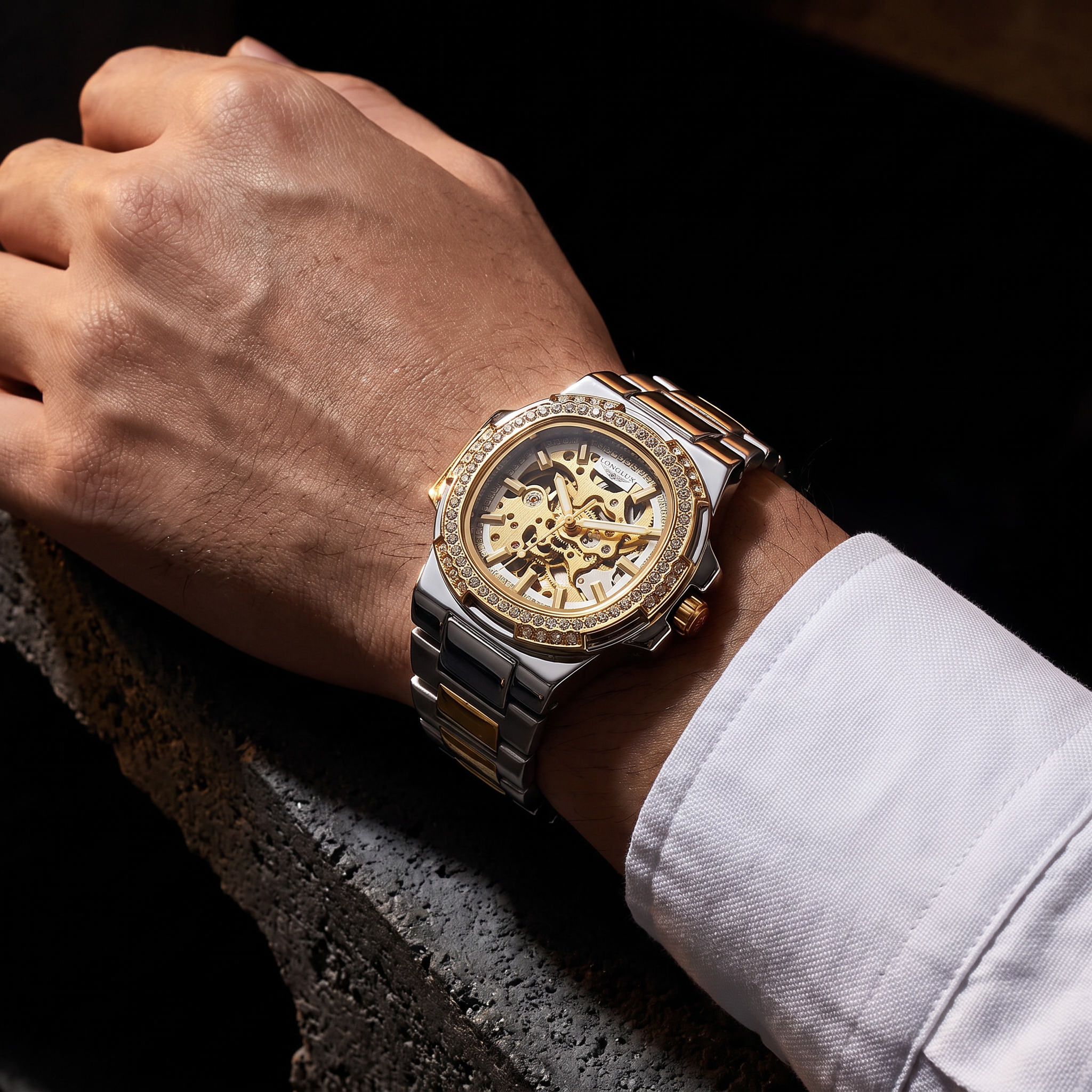 Monaco Skeleton Automatic Watch Golden white - closeup mostrador